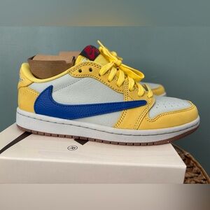 Gently used Women’s Air Jordan 1 Low x Travis Scott size 6.5 / Men’s size 5